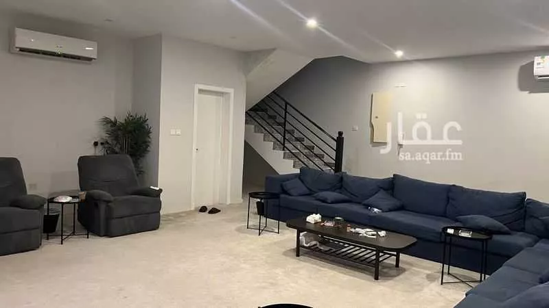 فيلا 4 غرف في المدينة الرياضية 4