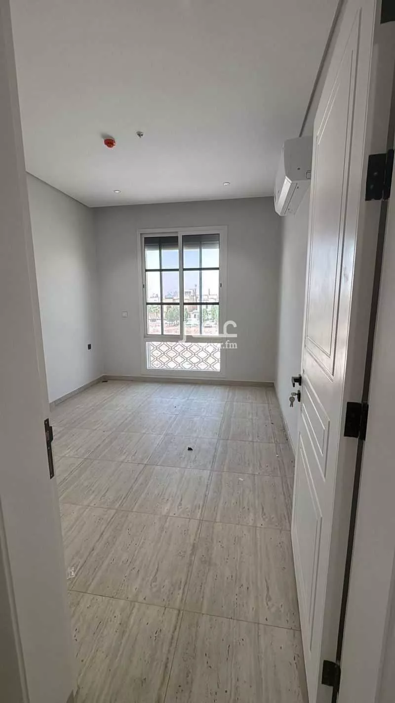 شقة 3 غرف في النرجس 4