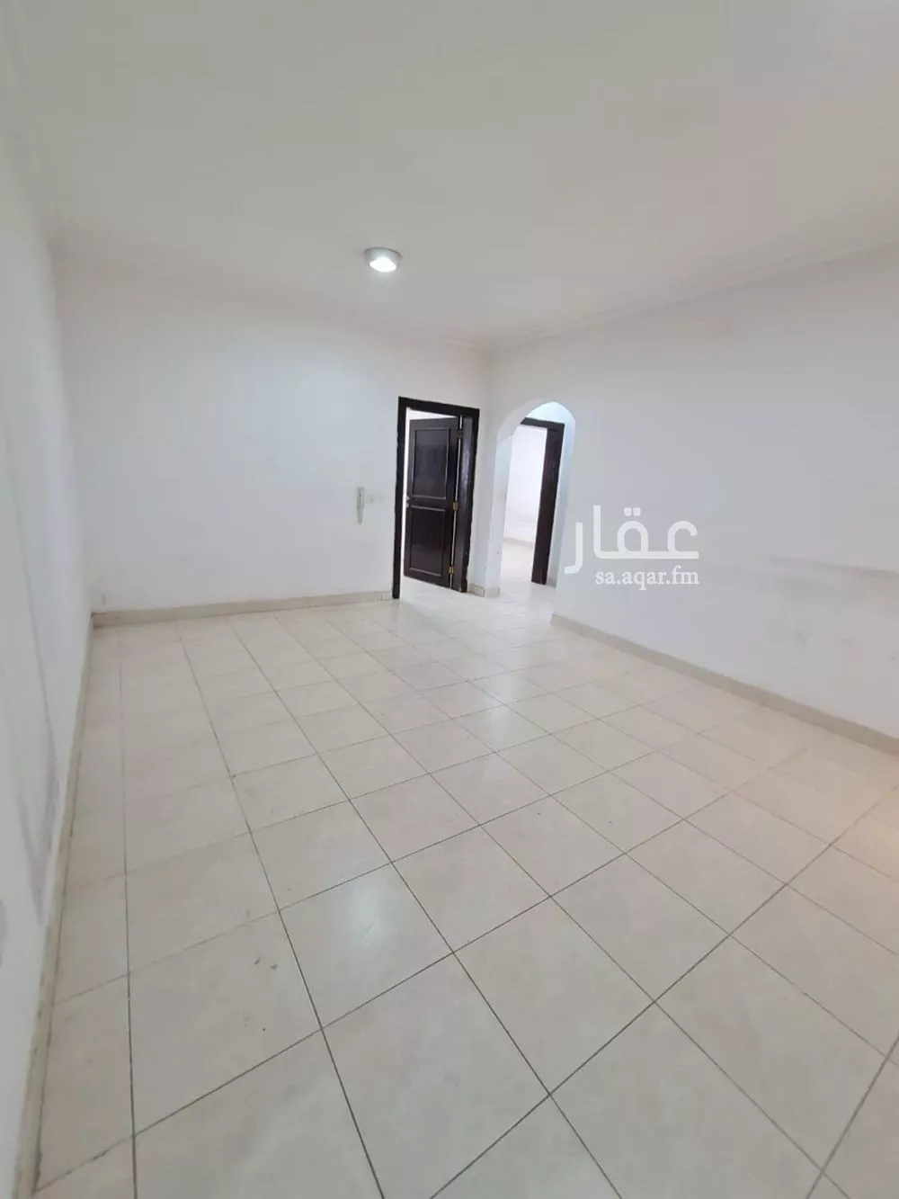 شقة 2 غرف في الشرق 3