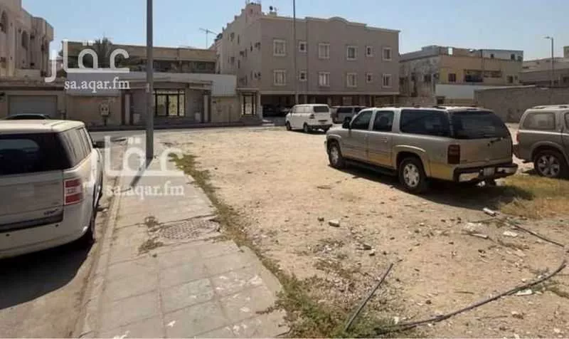 أرض 780 م² في الزهور 5