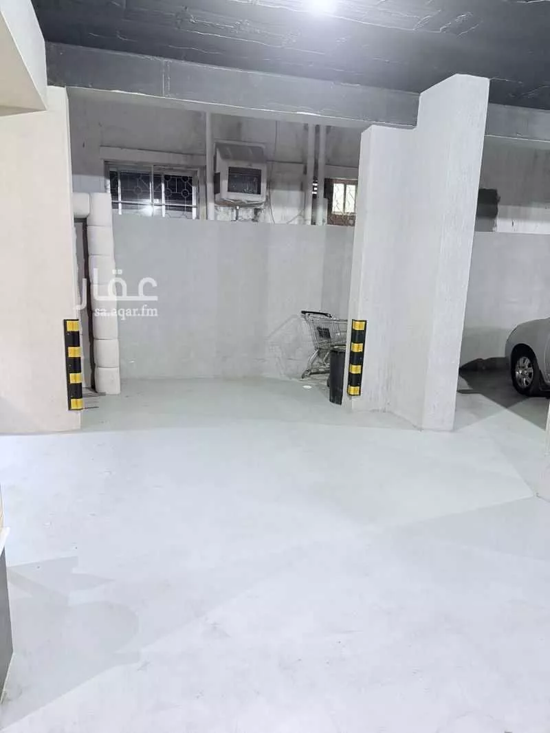 3 bedroom apartment in Al Nuzhah, Jeddah 9