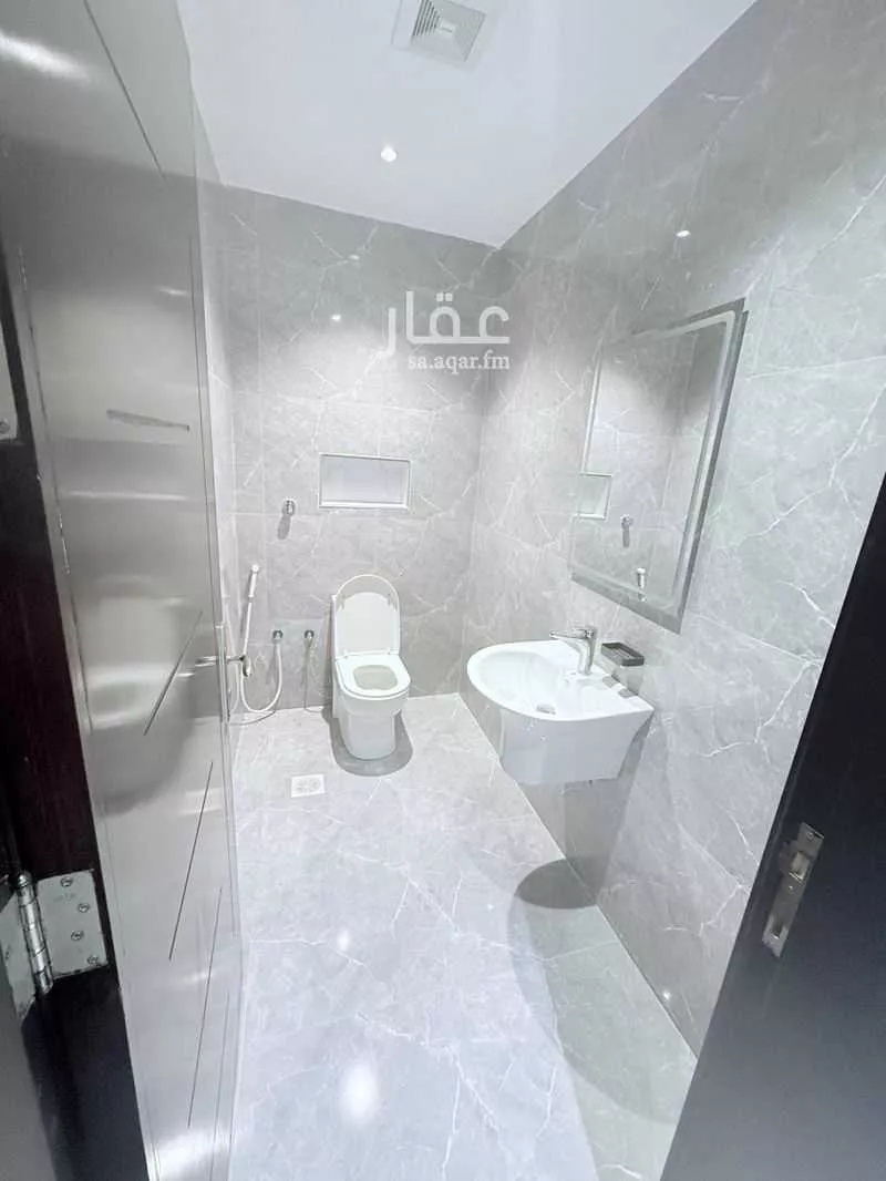 3 bedroom apartment in Al Nuzhah, Jeddah 13