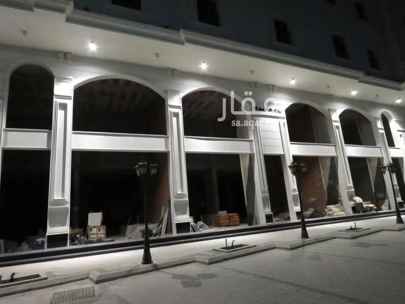 محل 1054 م² في المريخ 4