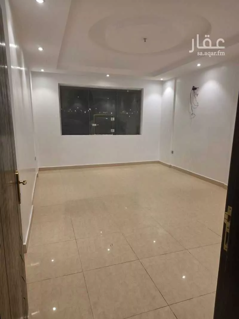 3 bedroom apartment in Muraykh 4