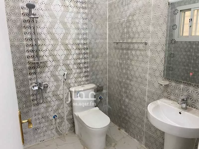 شقة 5 غرف في النوارية 5