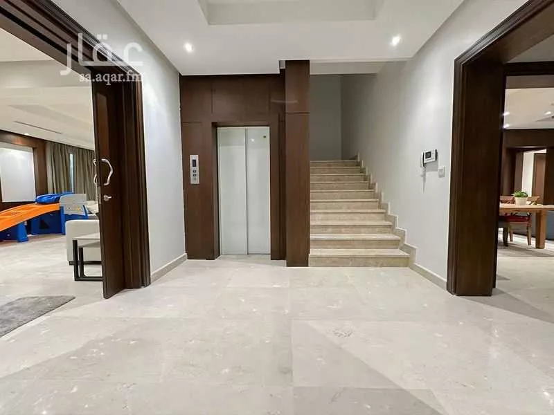 5 bedroom villa in Al Shati, Jeddah 20