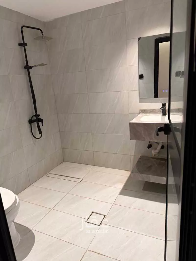 2 bedroom apartment in Ad Dhubbat 5