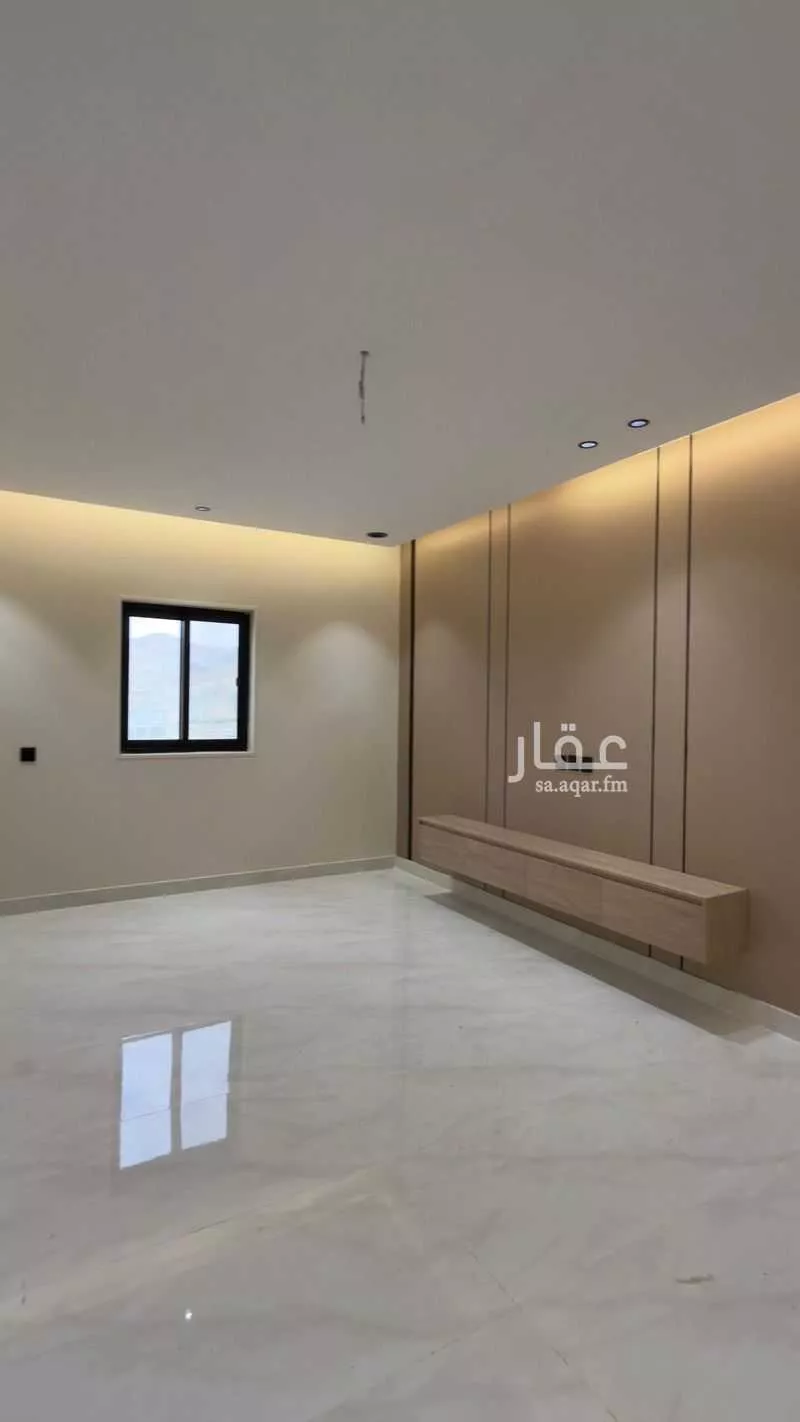 شقة 5 غرف في البحيرات 2