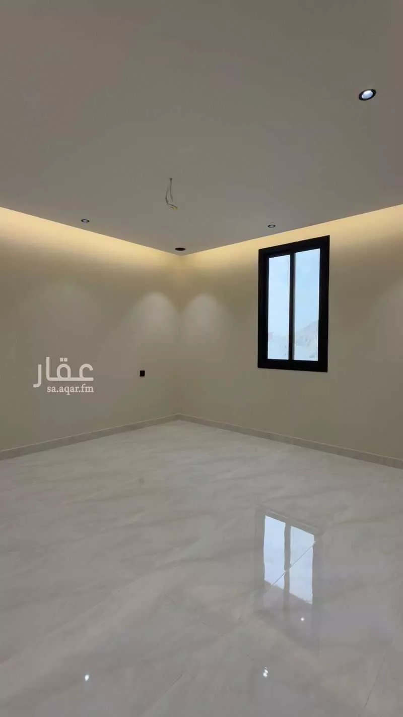 شقة 5 غرف في البحيرات 2