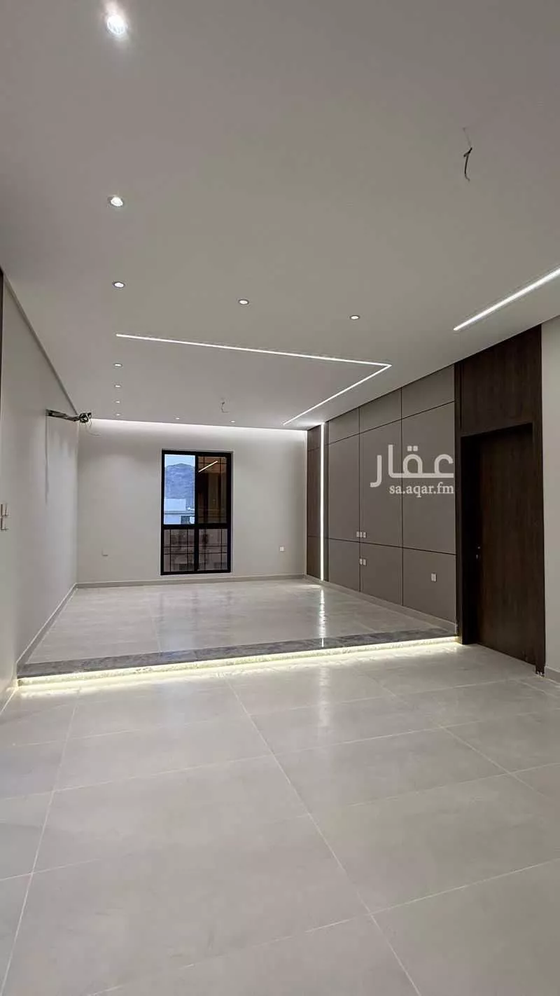 6 bedroom floor in Al Rashidiyyah 3