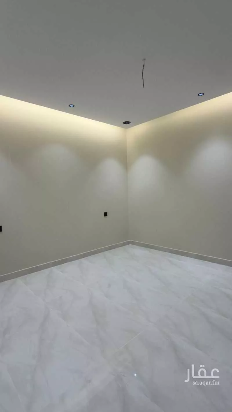 شقة 5 غرف في البحيرات 3