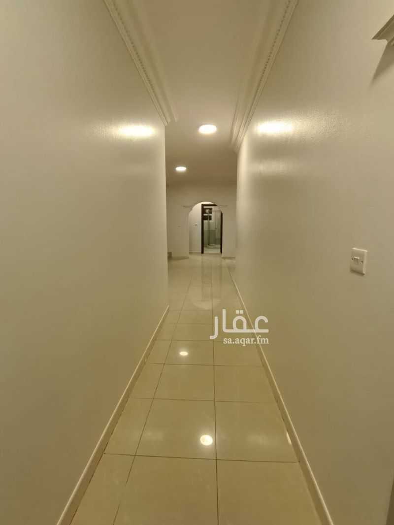 5 bedroom villa in At Taawon, Riyadh 9