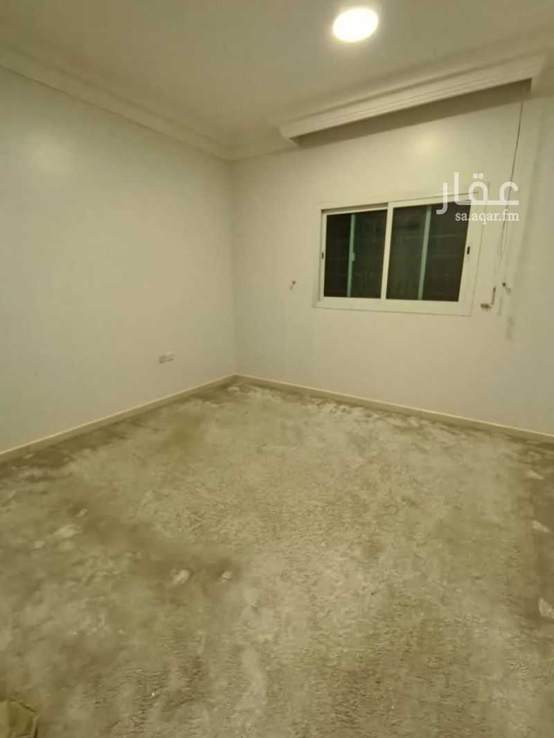 5 bedroom villa in At Taawon, Riyadh 8