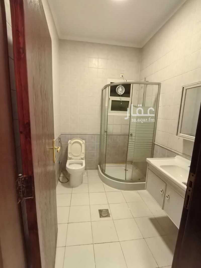 5 bedroom villa in At Taawon, Riyadh 17