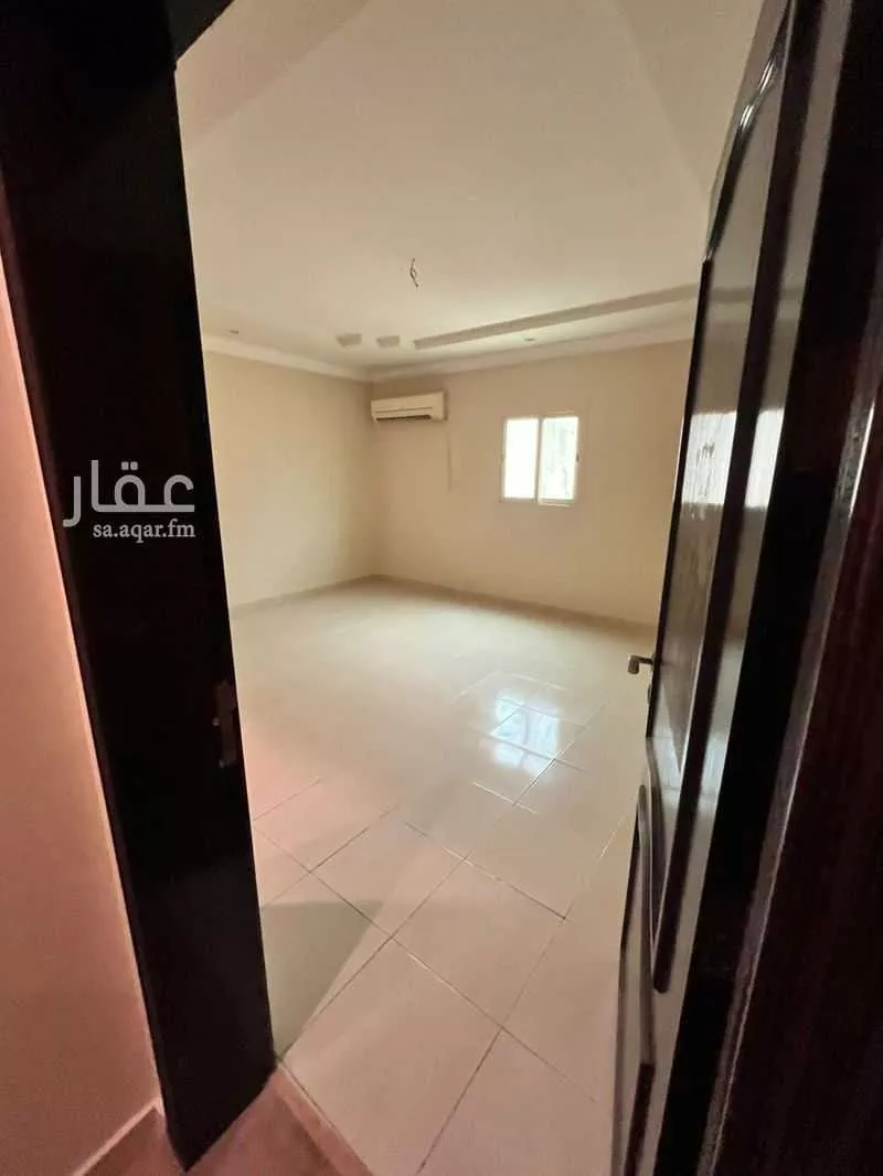 شقة 6 غرف في طيبة 5