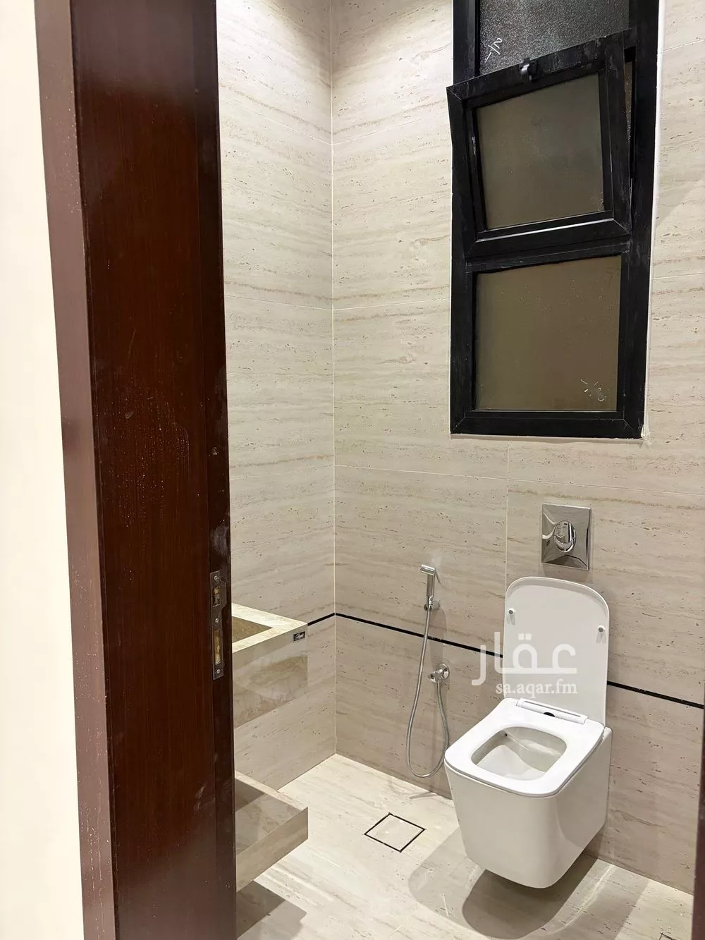 عقار 40 غرف في الخليج، الرياض 8