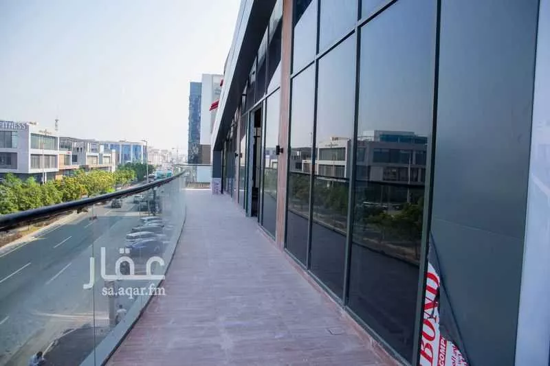 126 sqm shop in Al Shati 5
