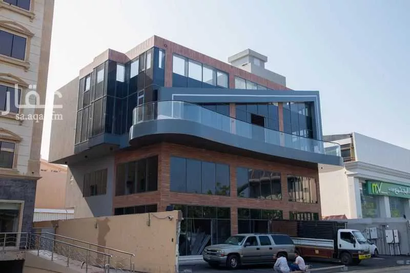 126 sqm shop in Al Shati 3