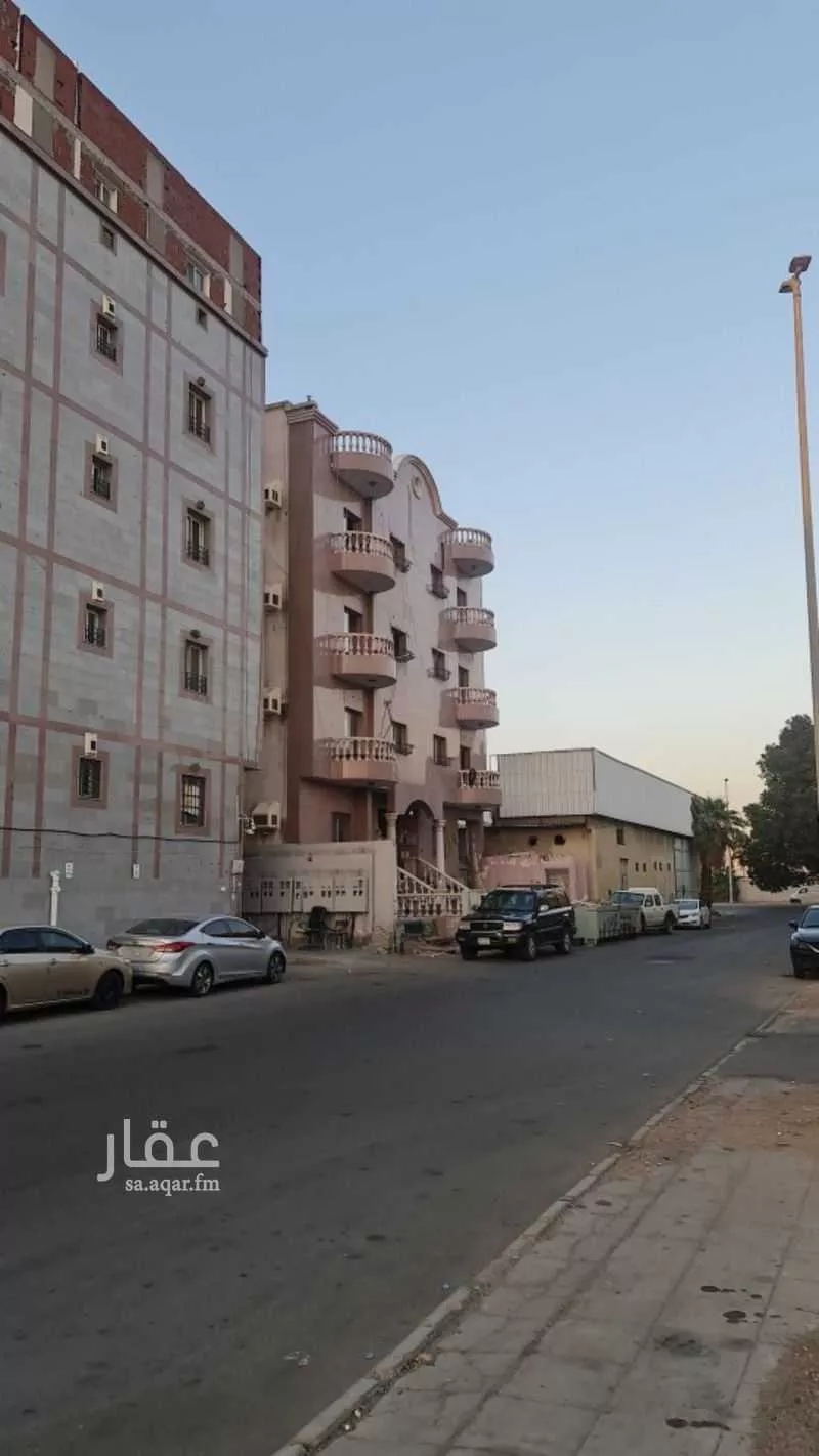 1 bedroom apartment in Al Ruwais 5