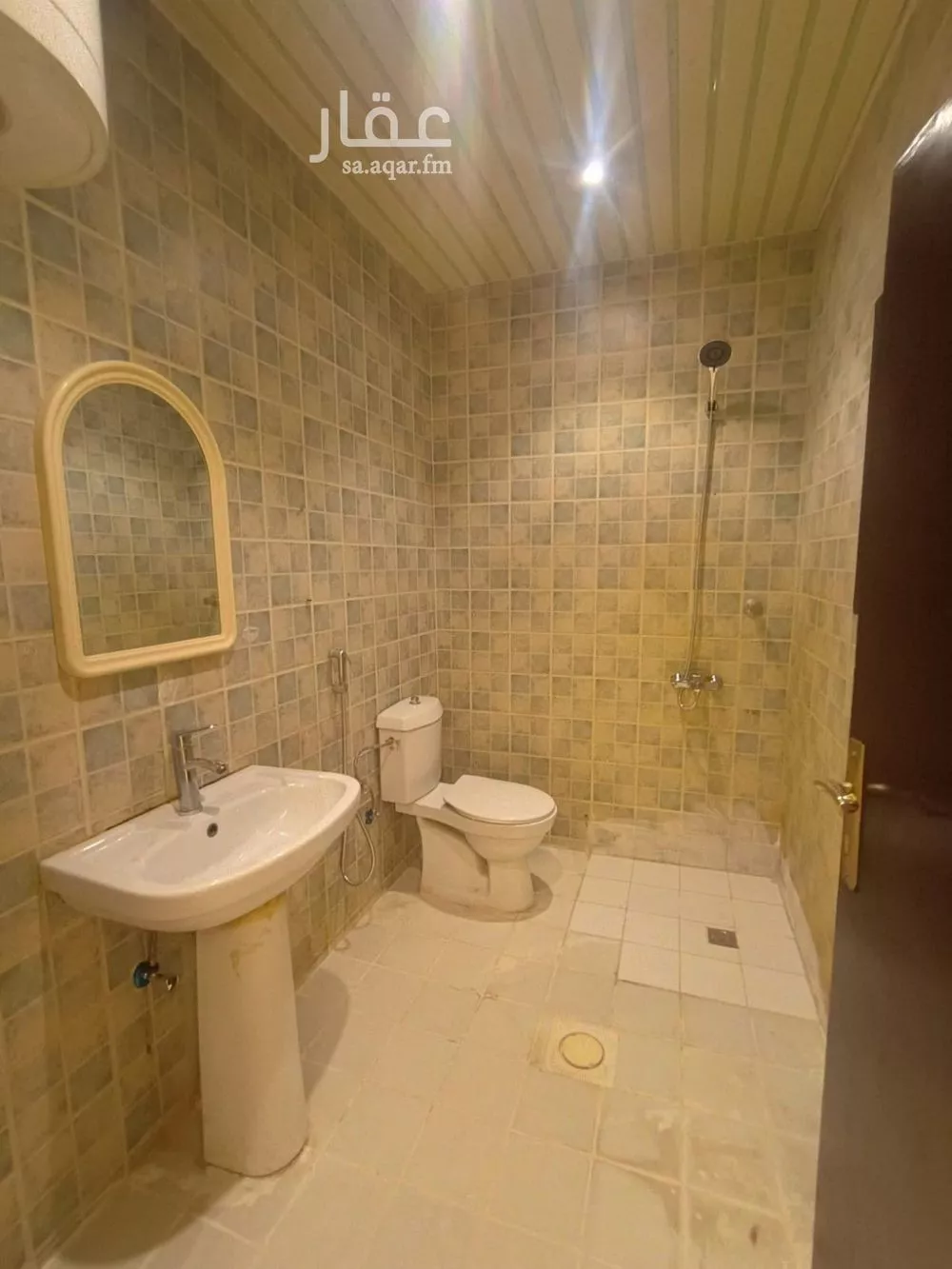 شقة 1 غرف في الوادي 4