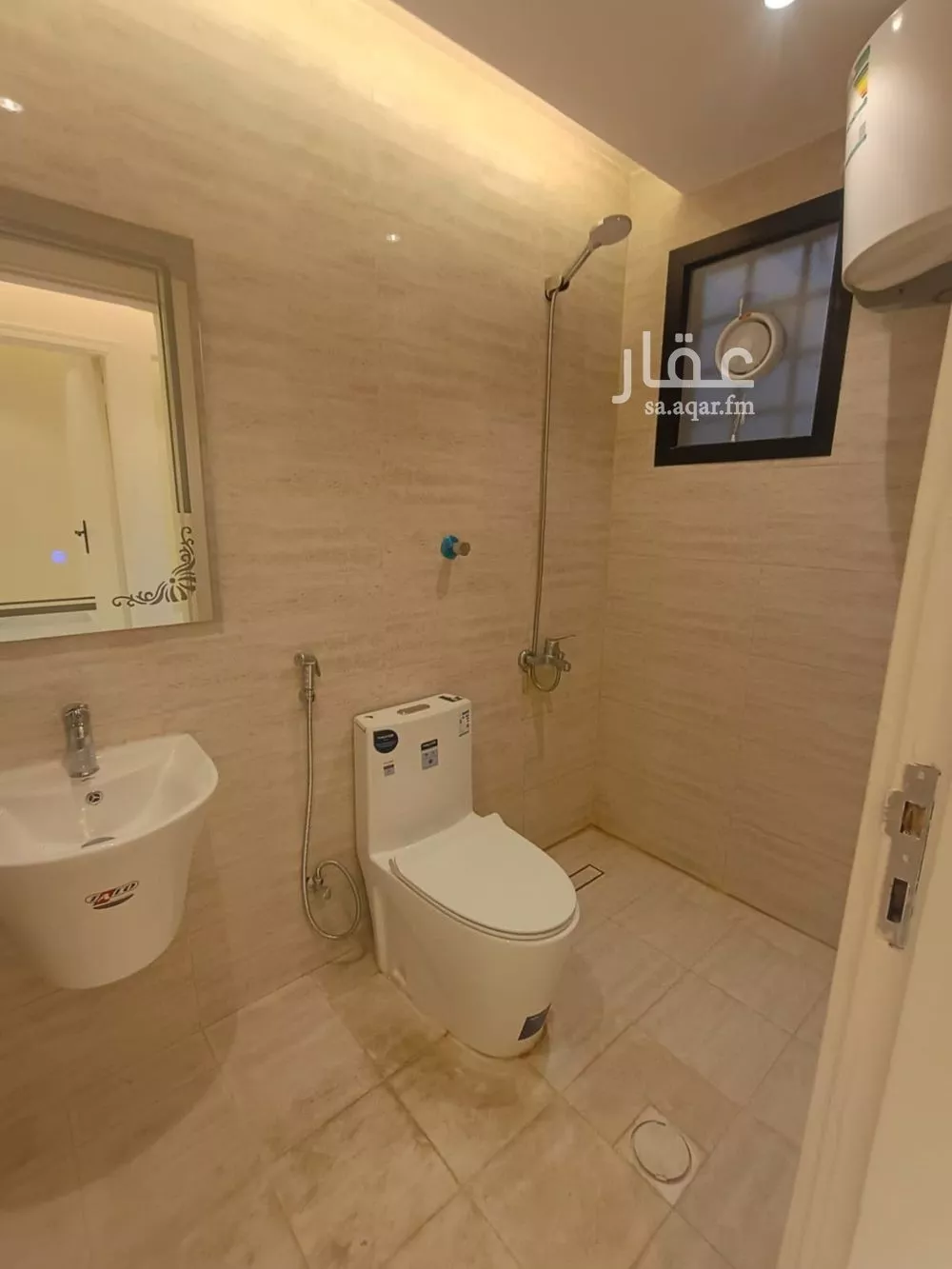 شقة 3 غرف في الوادي 4