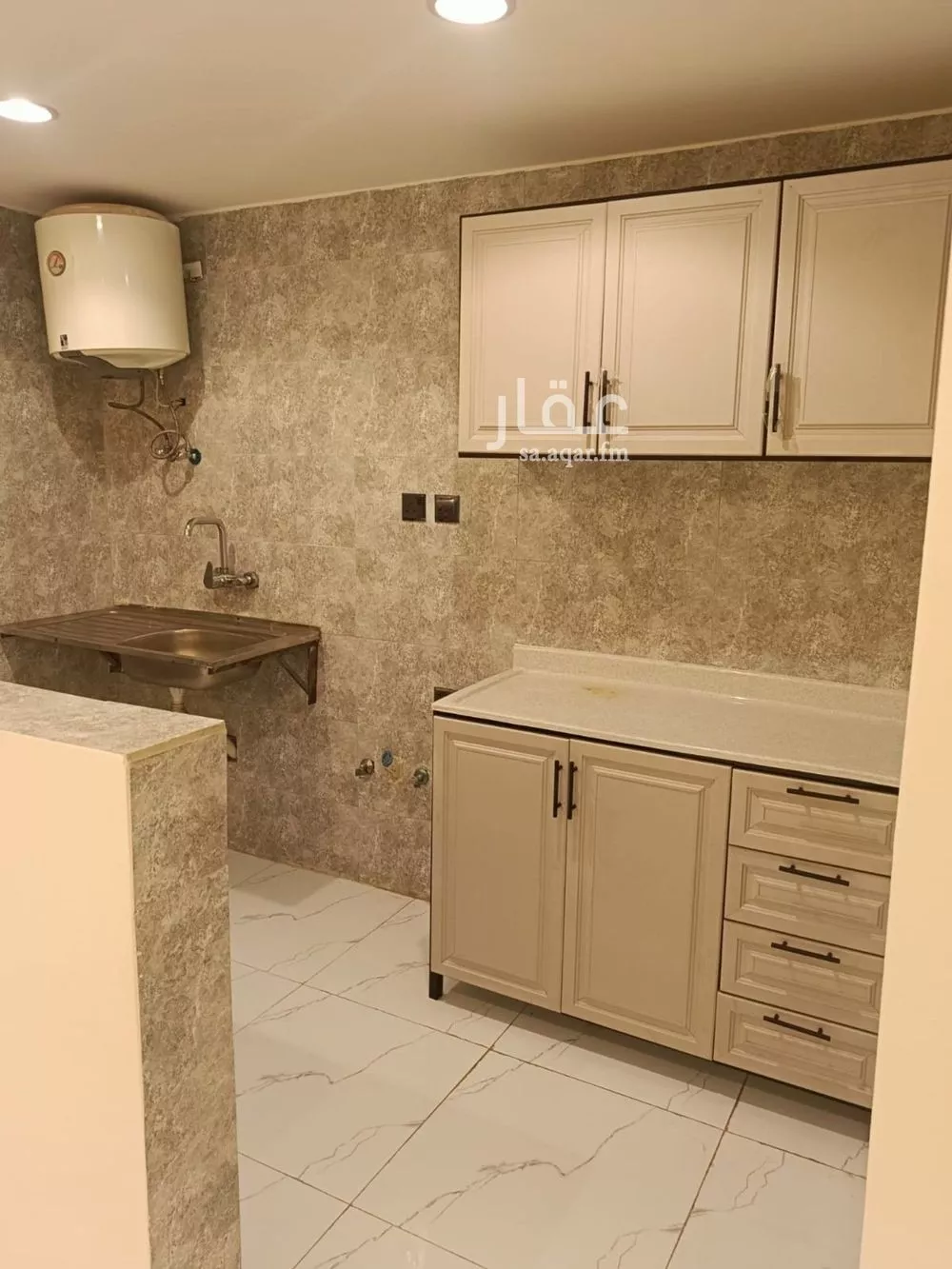 شقة 3 غرف في الوادي 4