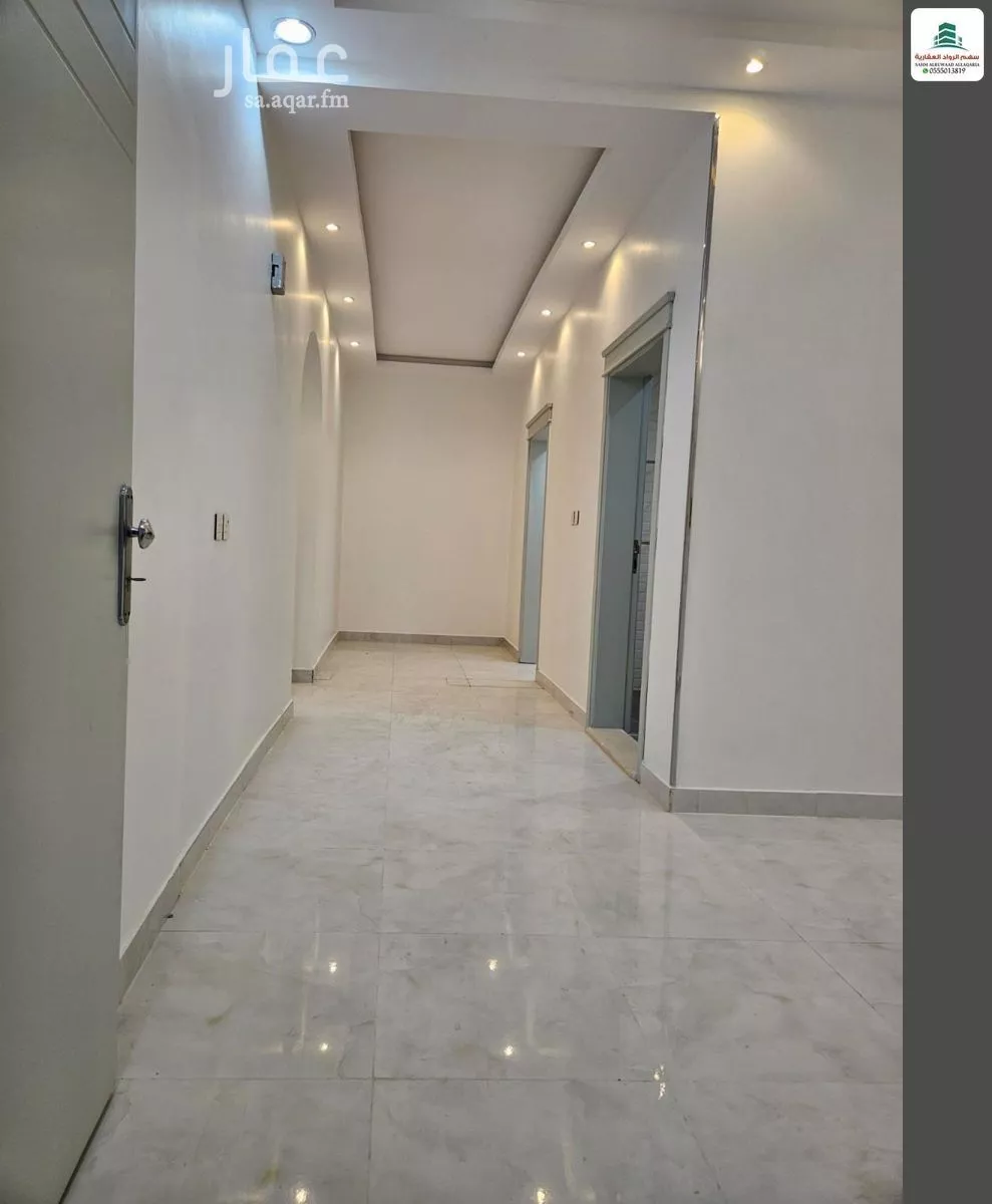 3 bedroom floor in Al Yaqout 1