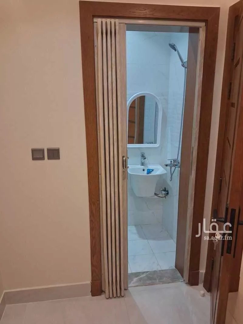 شقة 5 غرف في السلامة 4