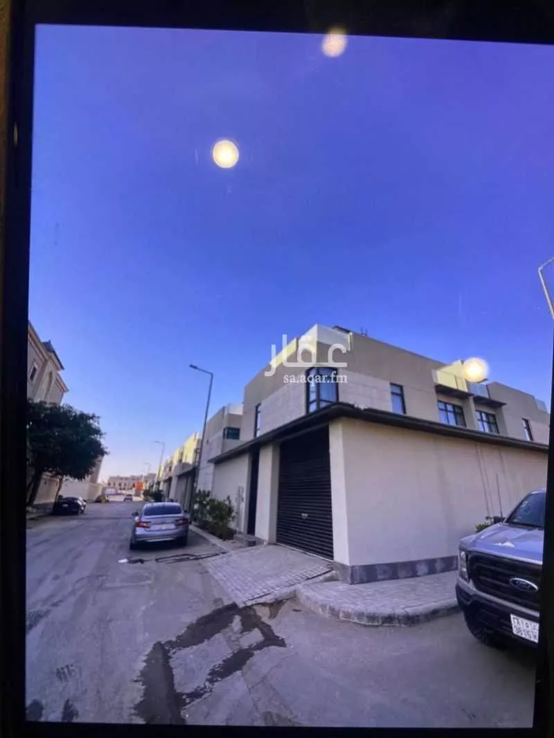 فيلا 8 غرف في النرجس 1