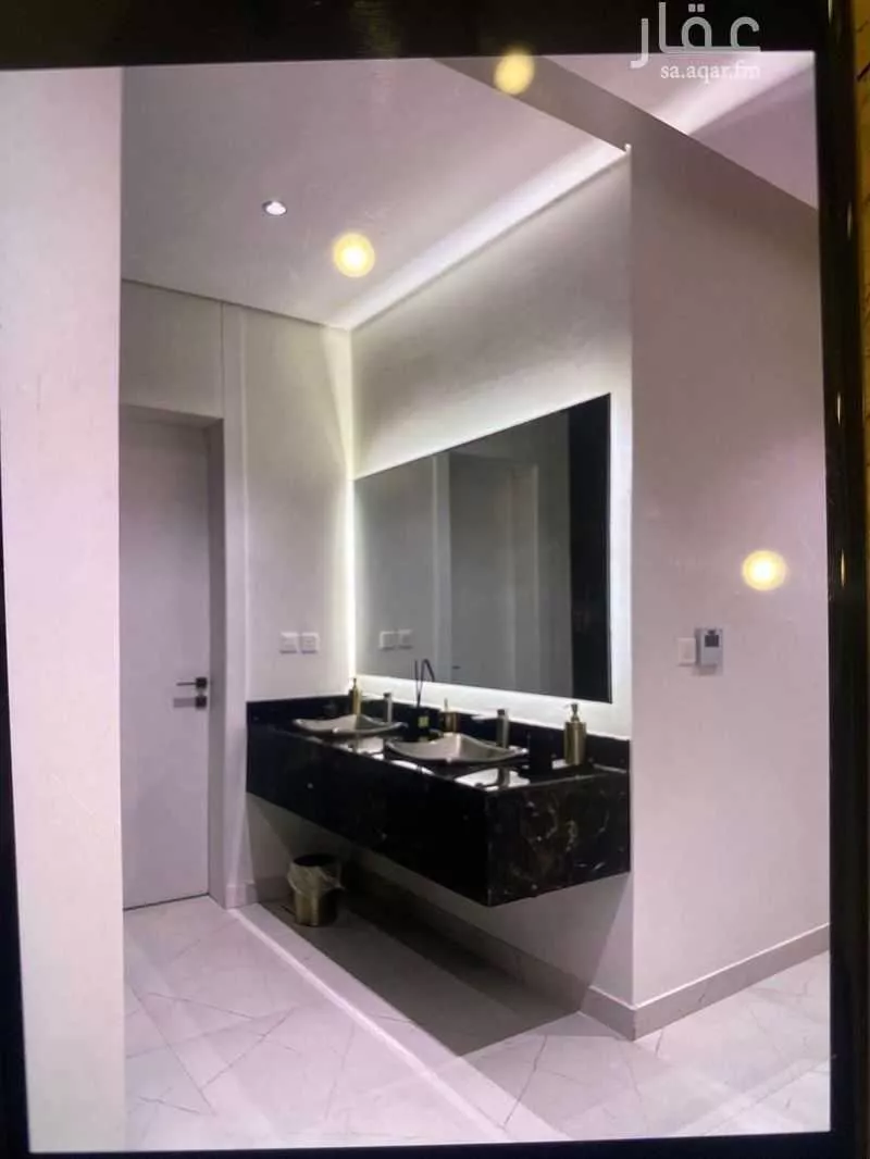 فيلا 8 غرف في النرجس 3