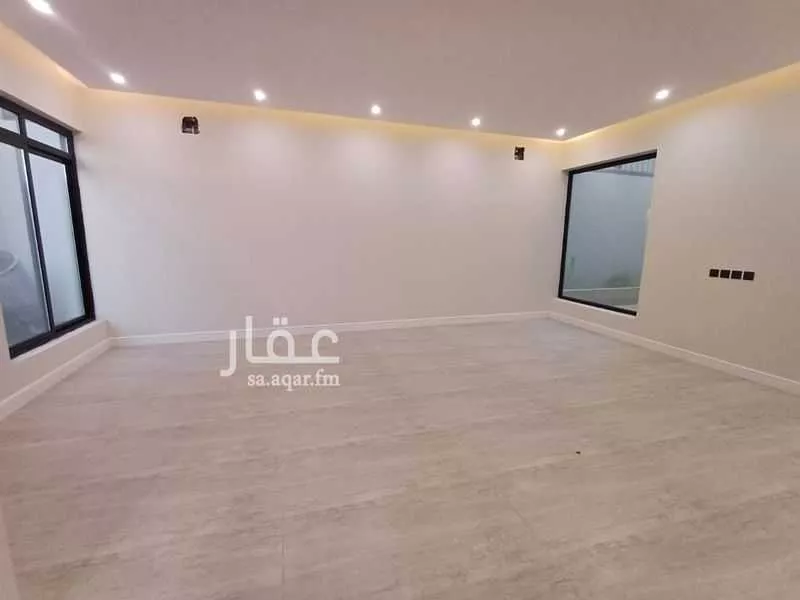 5 bedroom villa in Al Buhairah, Eastern Province 16