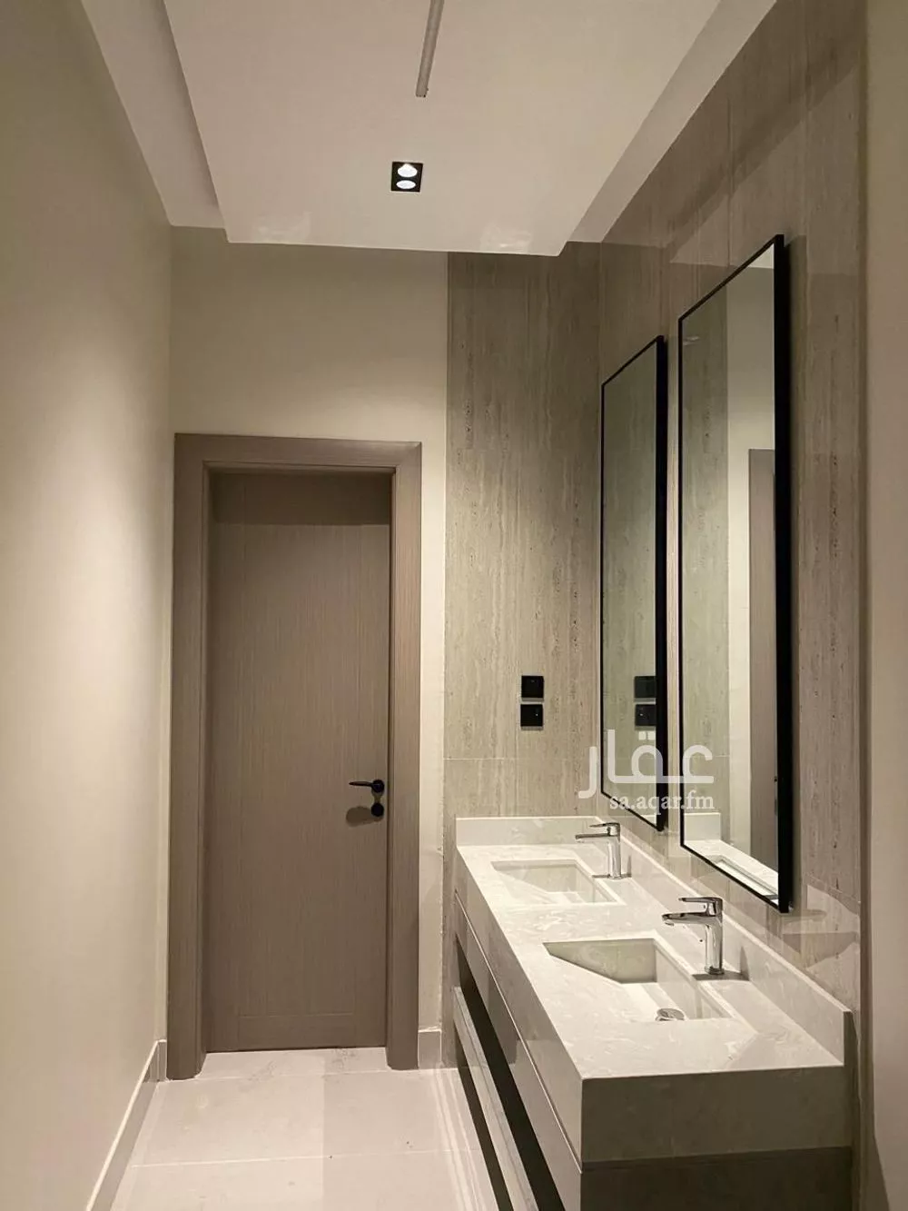 فيلا 5 غرف في الشراع 5