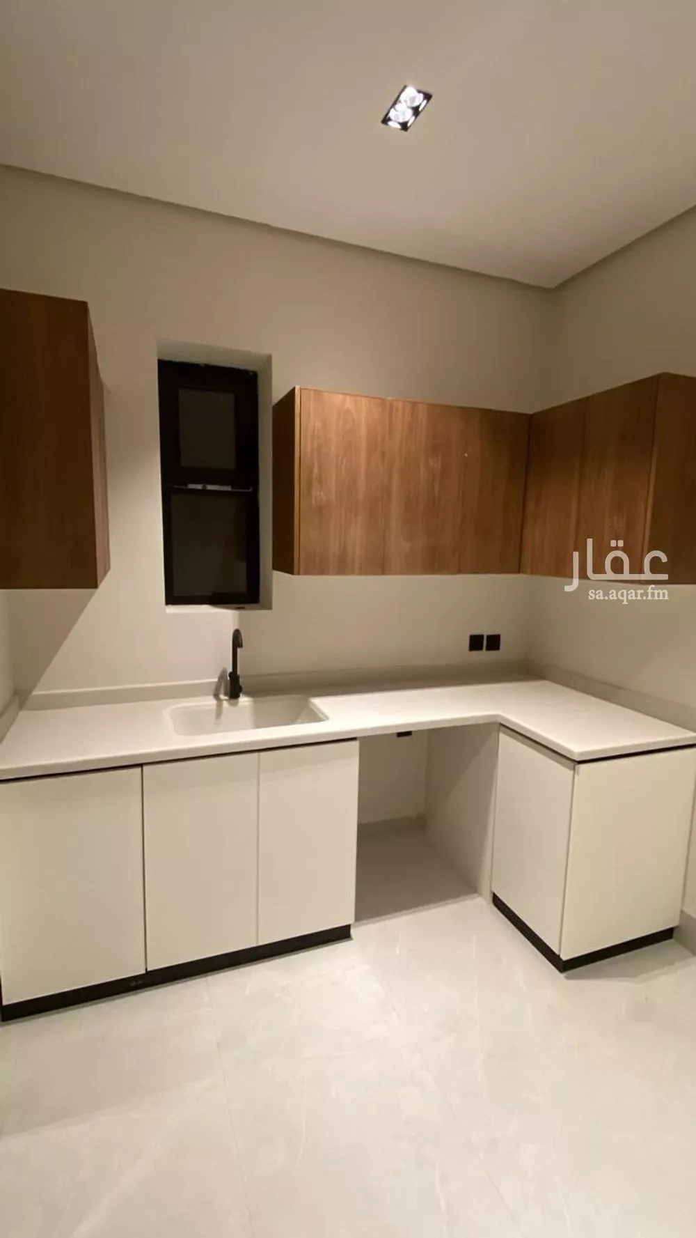 2 bedroom building in Hajar, Eastern Province 6