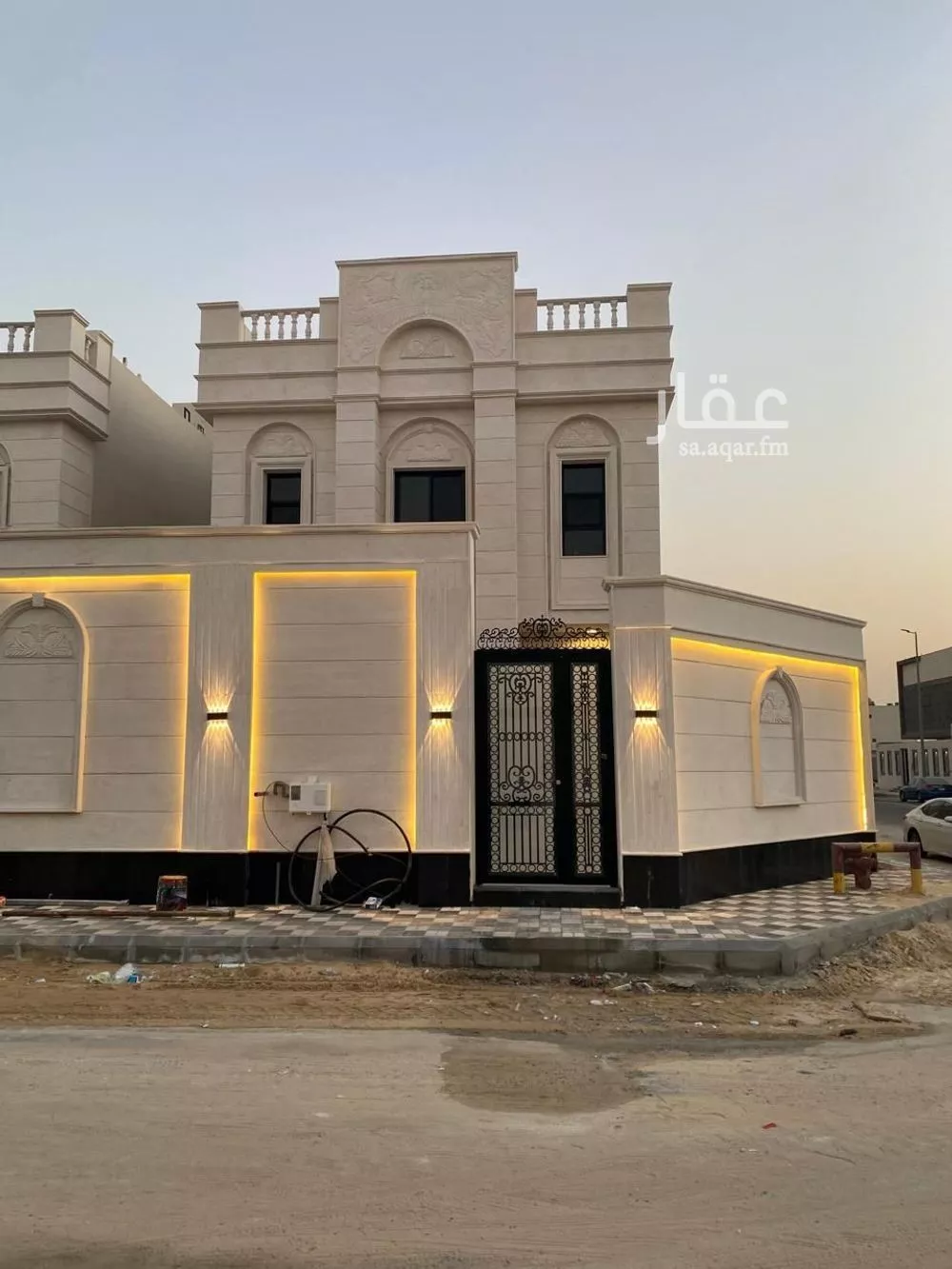 فيلا 5 غرف في الشراع 2