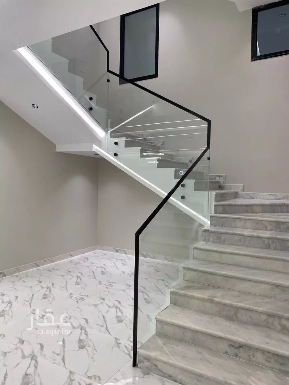 فيلا 6 غرف في اللؤلؤ 5