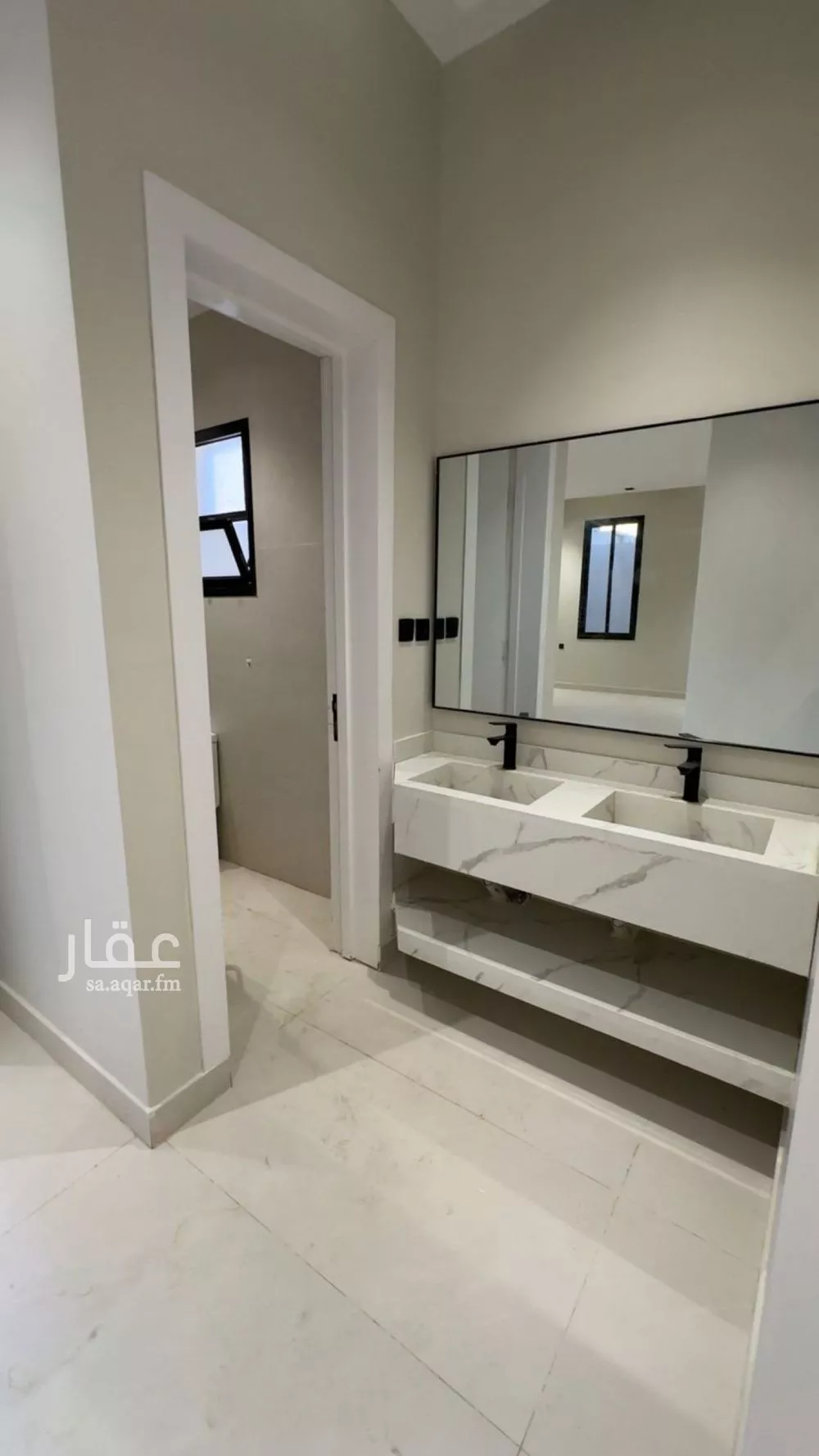 فيلا 5 غرف في الجنادرية 2