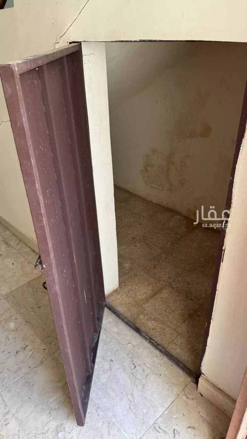 5 bedroom floor in Al Salam 3
