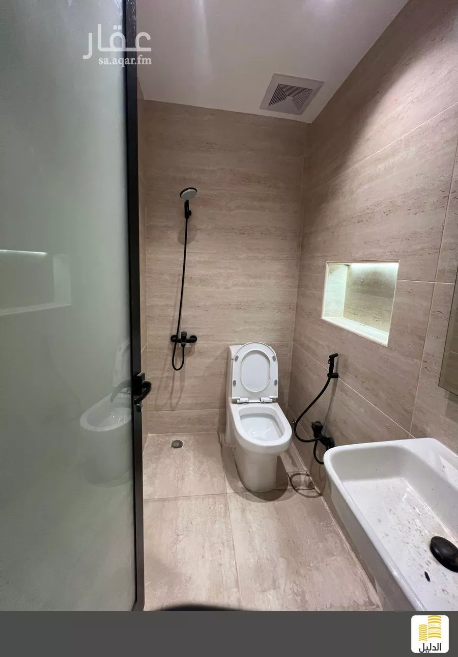 32 bedroom building in Al Rakah Ash Shamaliyah, Eastern Province 15