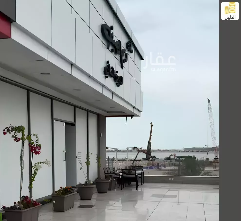 مكتب 2281 م² في الحمراء 2