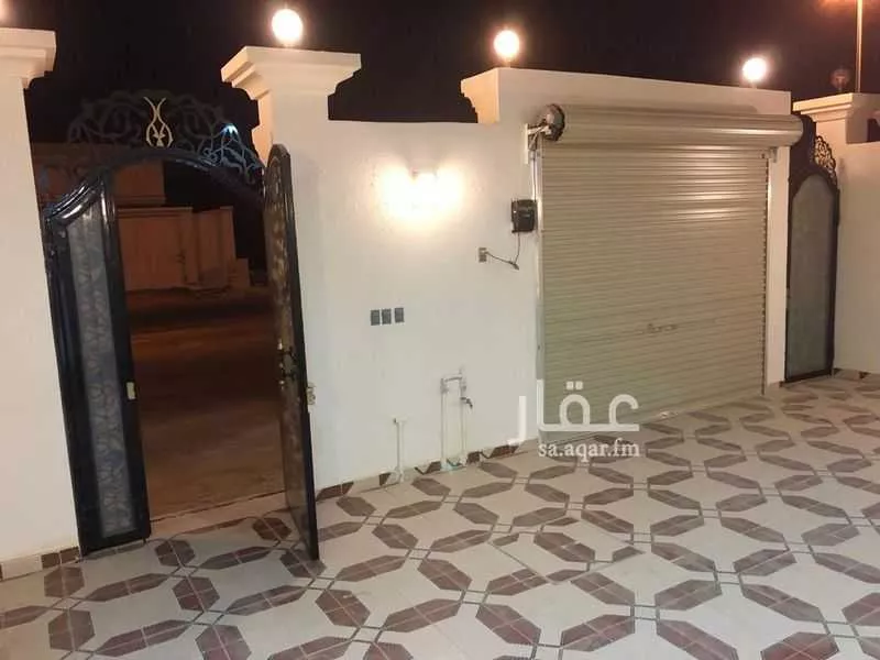 فيلا 9 غرف في الصواري 4