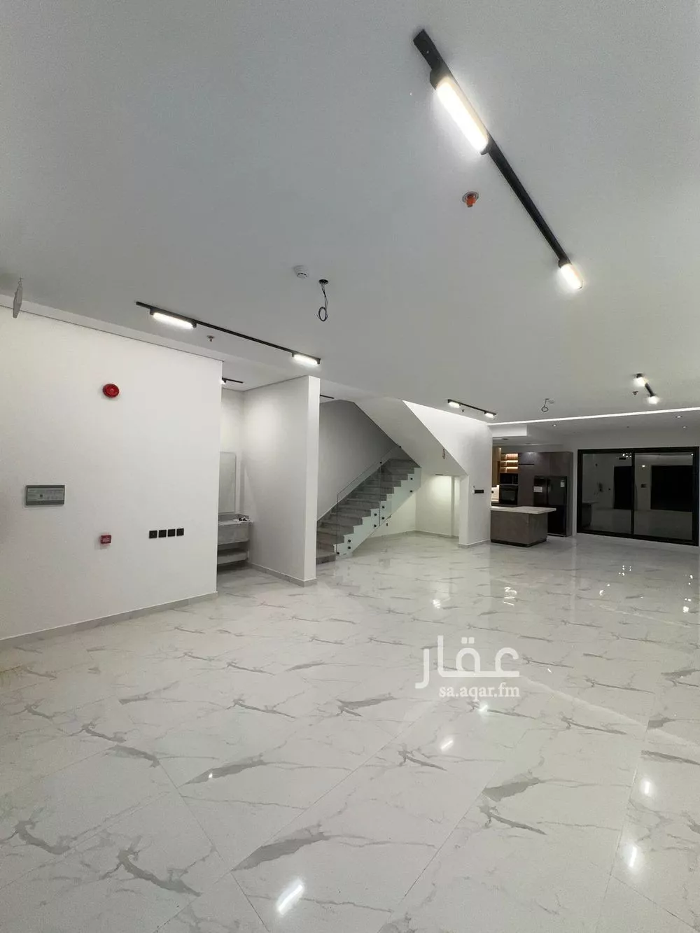 فيلا 4 غرف في النرجس 2