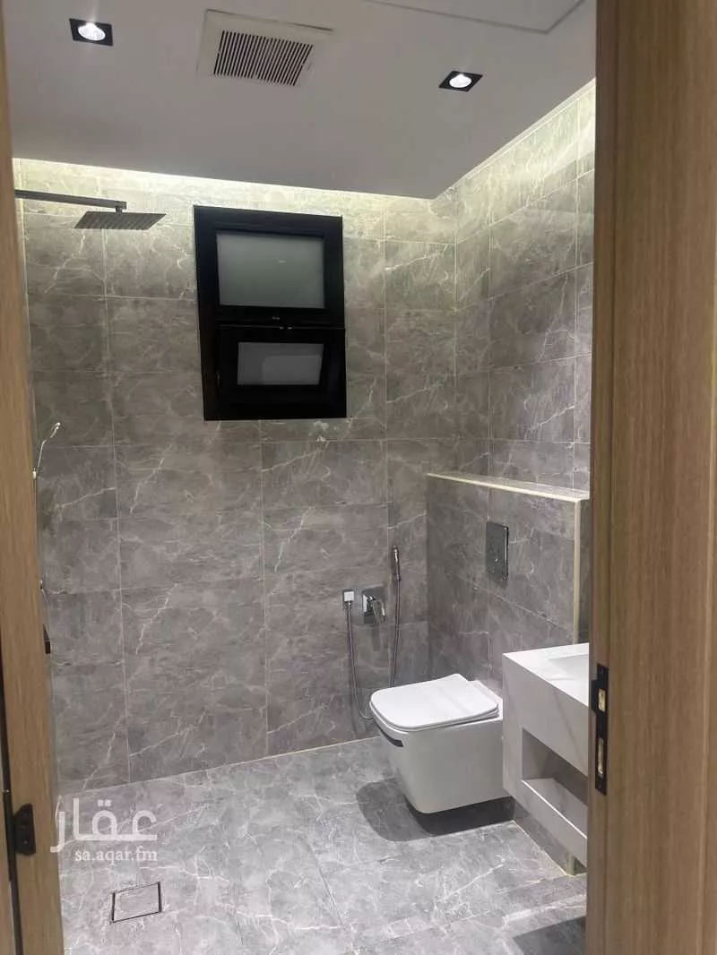 3 bedroom floor in Al Mahdiyyah 4