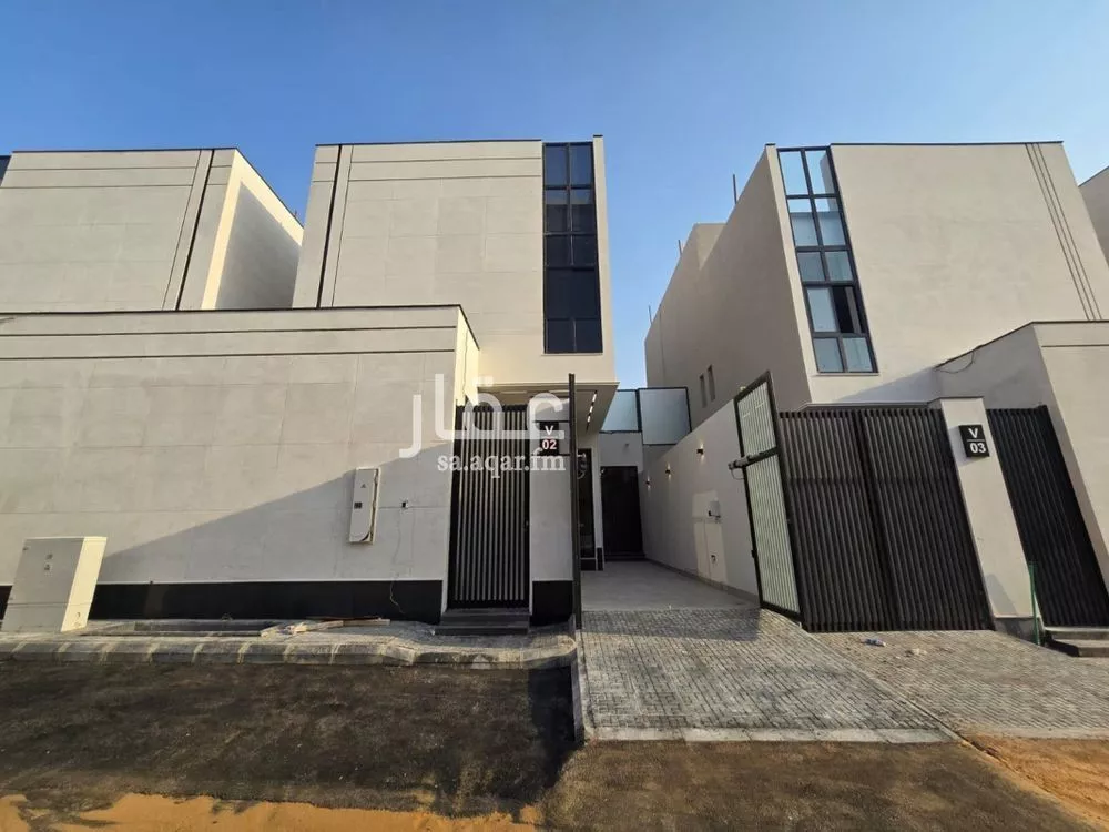 فيلا 6 غرف في الشرق 2