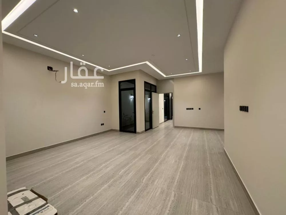 5 bedroom floor in Al Munsiyah 5