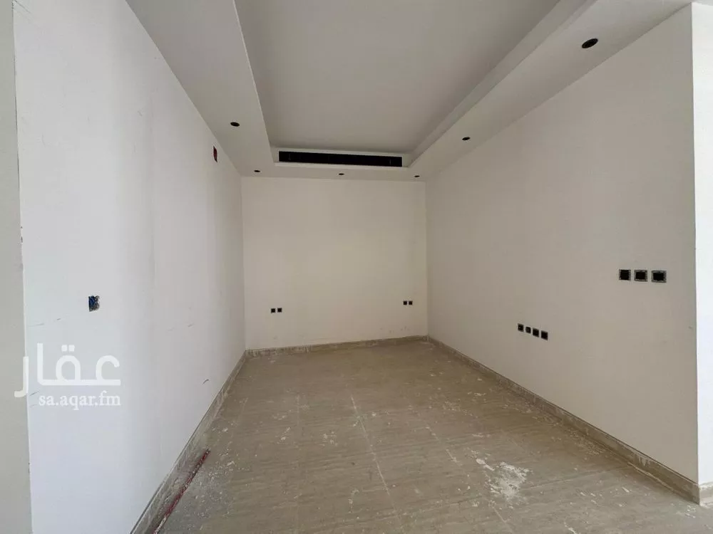 فيلا 6 غرف في الملك فيصل 1