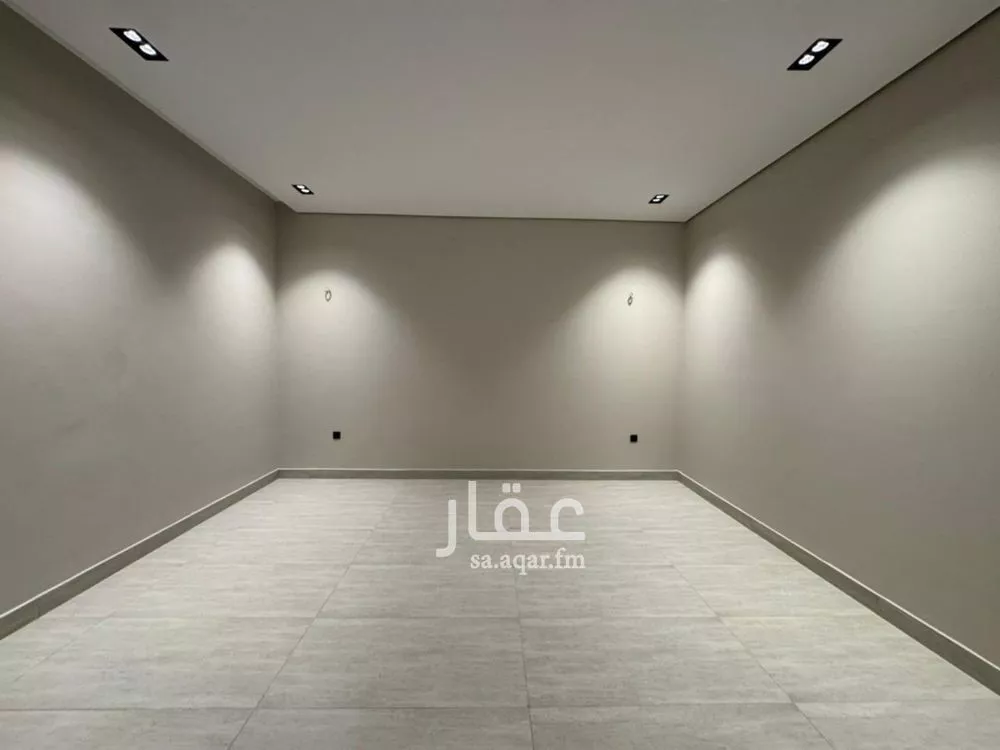 فيلا 5 غرف في الرمال 3