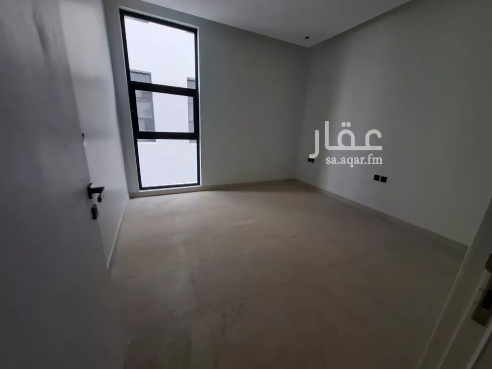 شقة 4 غرف في الرمال 5