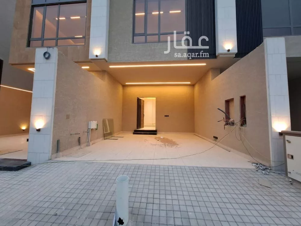 5 bedroom floor in Granada 1