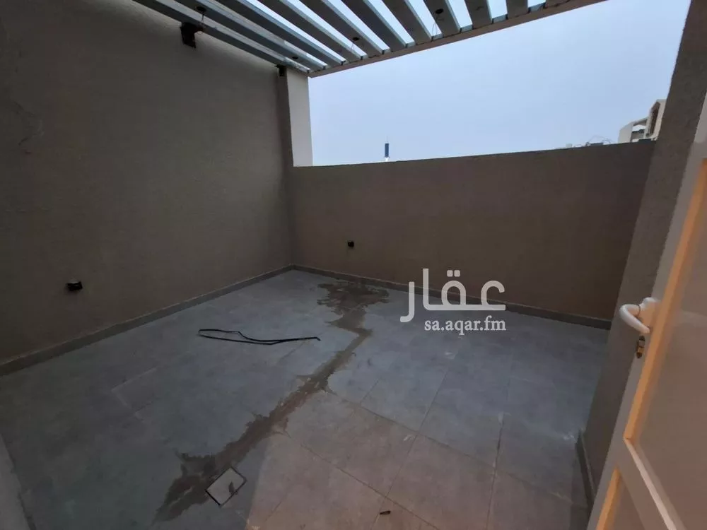 5 bedroom floor in Granada 2