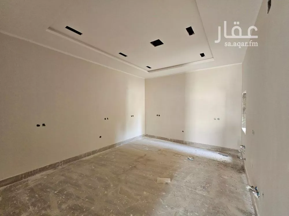 6 bedroom apartment in Al Rimal 3